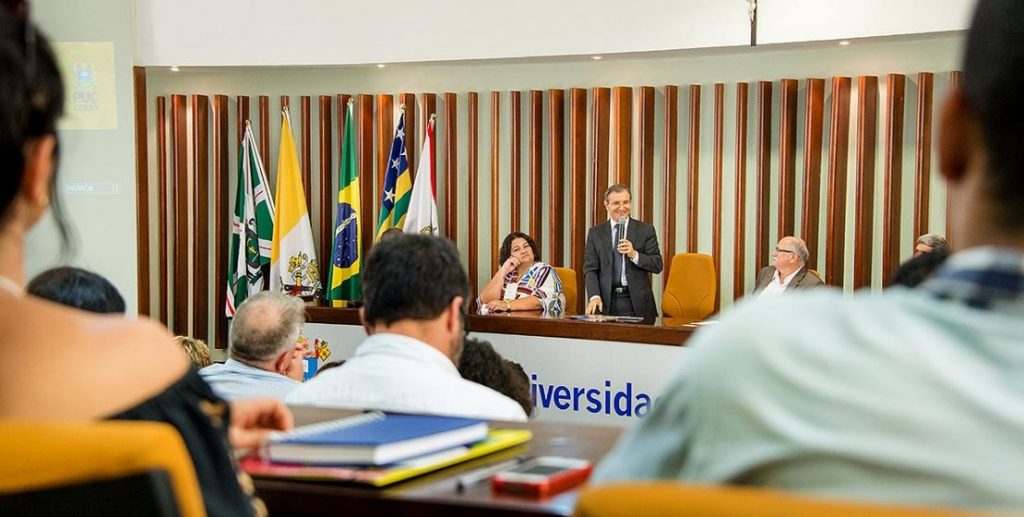 PUC GOIÁS sediou evento do FOREXT que debateu a extensão universitária no Brasil